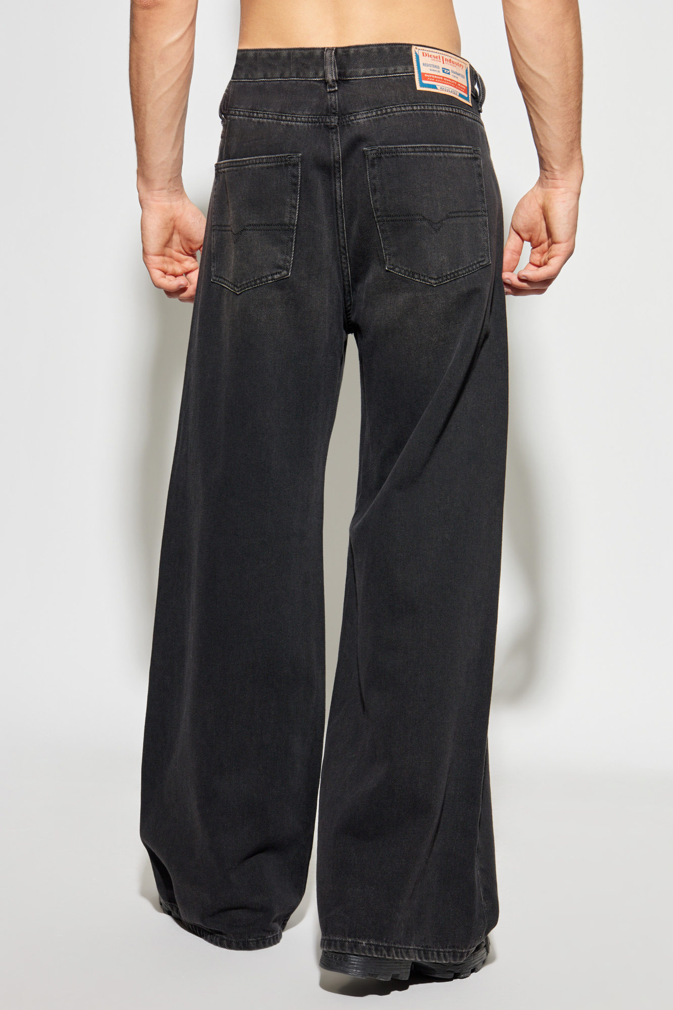 Black Jeans 